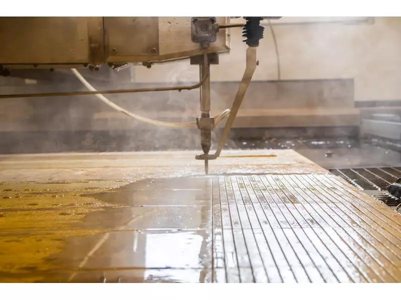 OK-Aquacnc_waterjet_detail2.webp