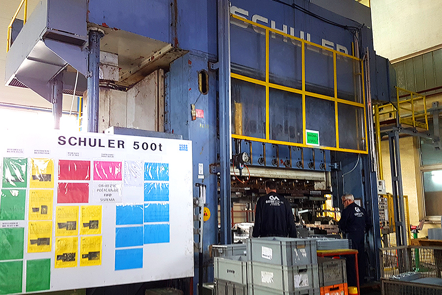 SCHULER 500t