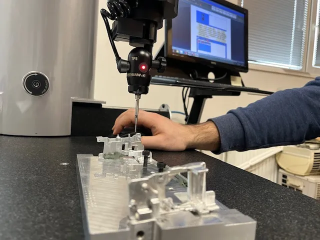 Complex wearable frame validation