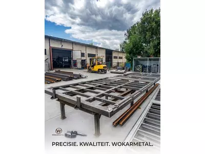 das Maschinengestell