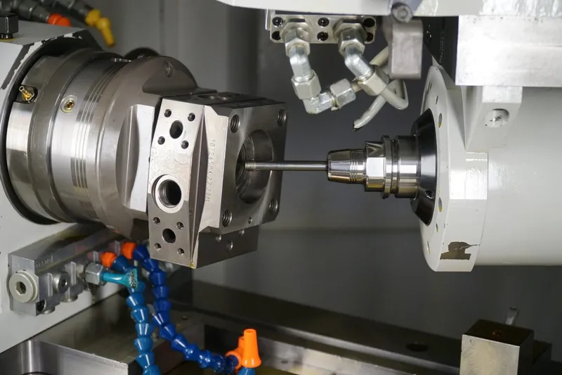 cannon-micromec-polyurethane-mixing-head-manufacturing-scaled.webp