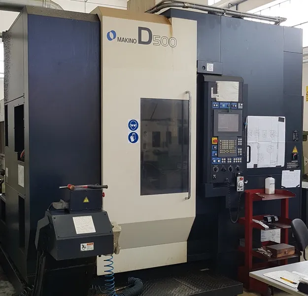 MAKINO D500