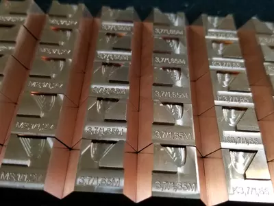 Soldering mold