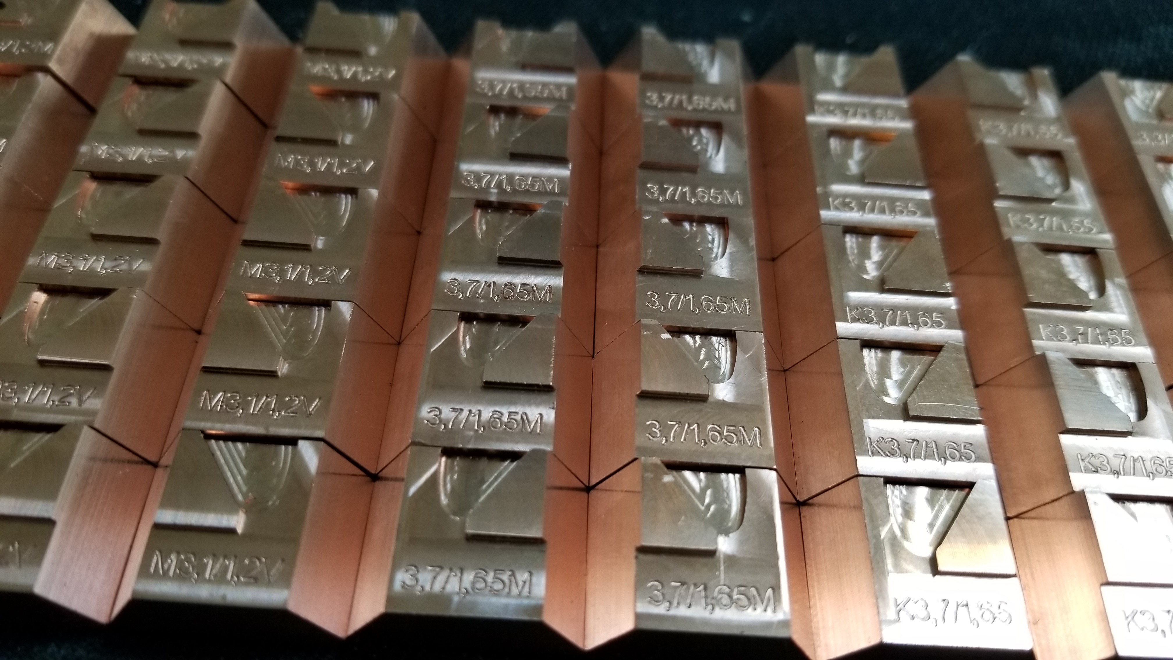 Soldering mold