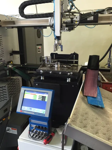 Bearing production and measuring station (custom automatization)