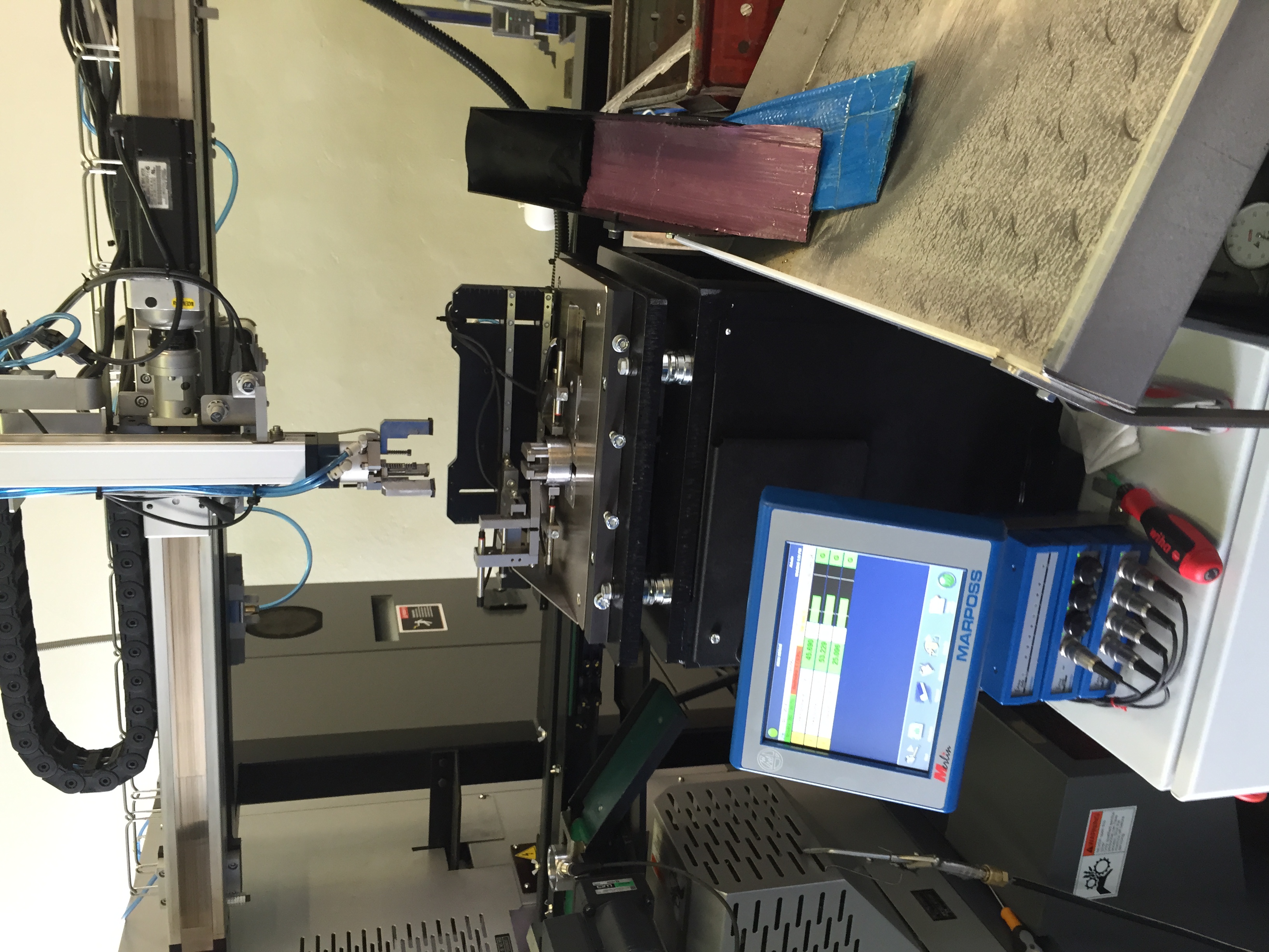 Bearing production and measuring station (custom automatization)