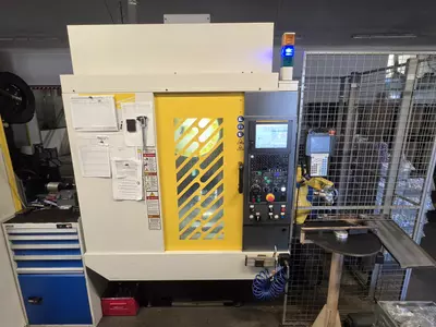 Fanuc Robodrill AD21MiA + Robot LR Mate 200iD