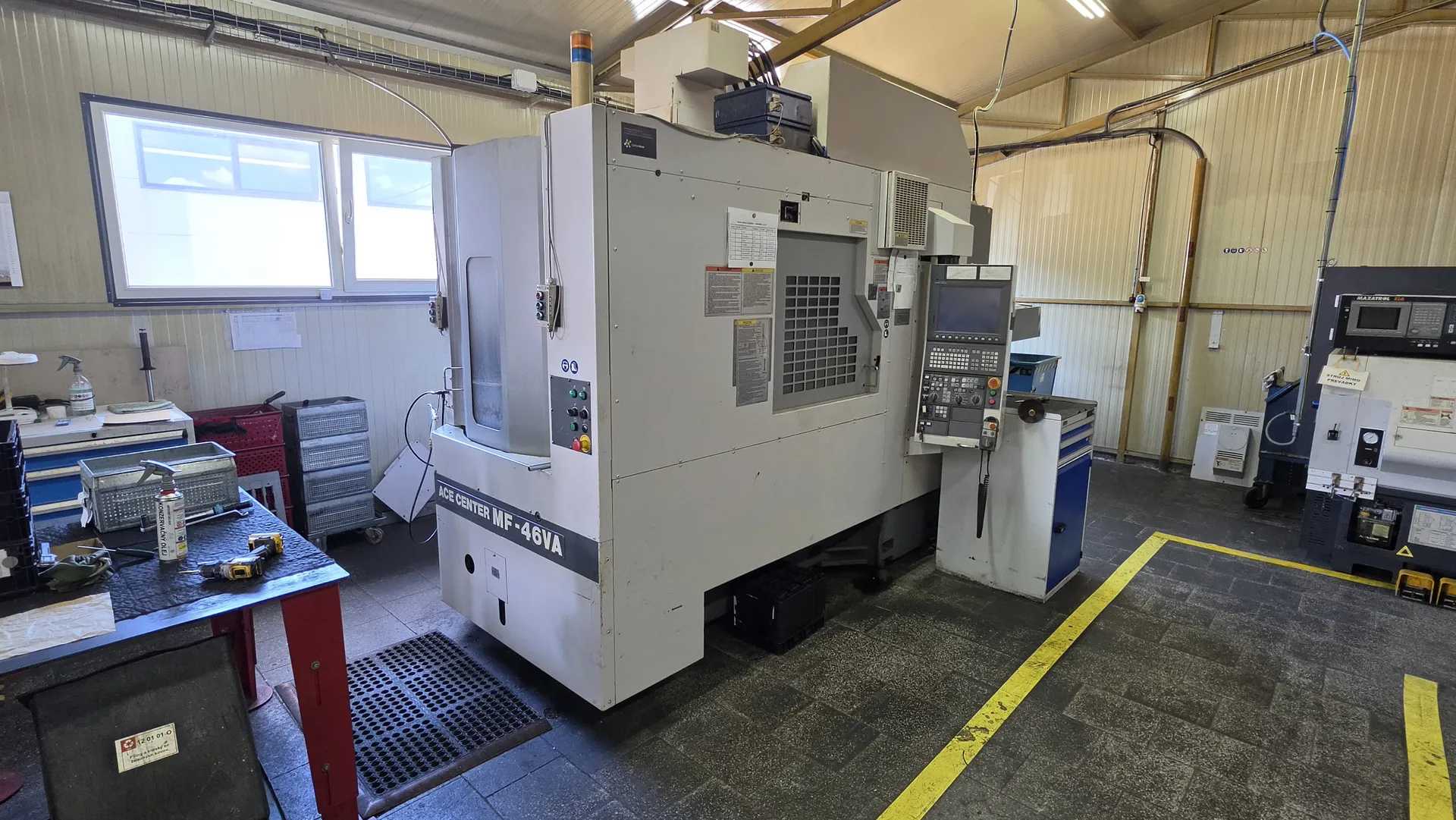 Okuma MF-46VA twin pallet
