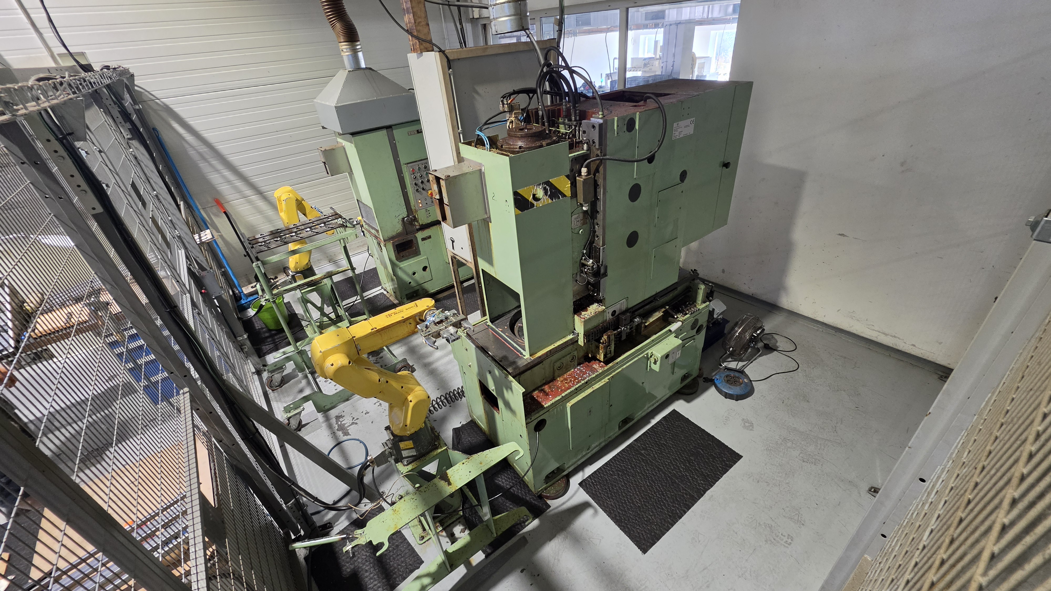 Dedicated robotic broaching macine