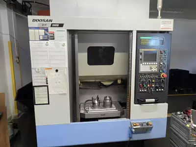 Doosan DT360D - Twin pallet