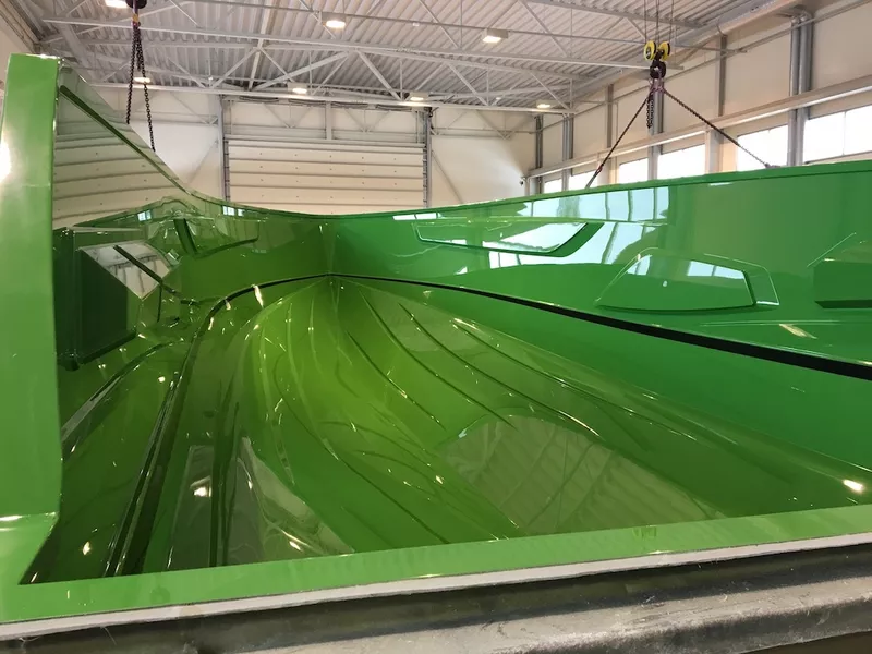powerboat-hull-mould-1.webp