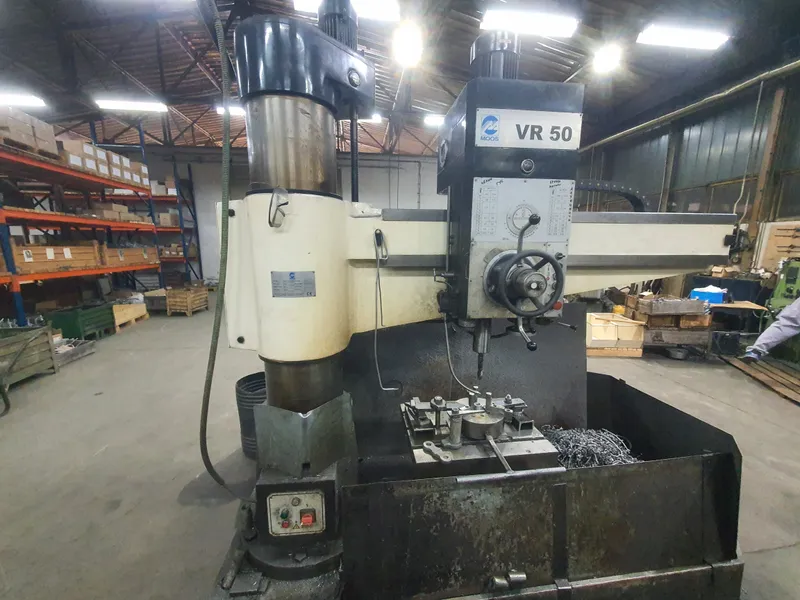 Radial drilling Machine