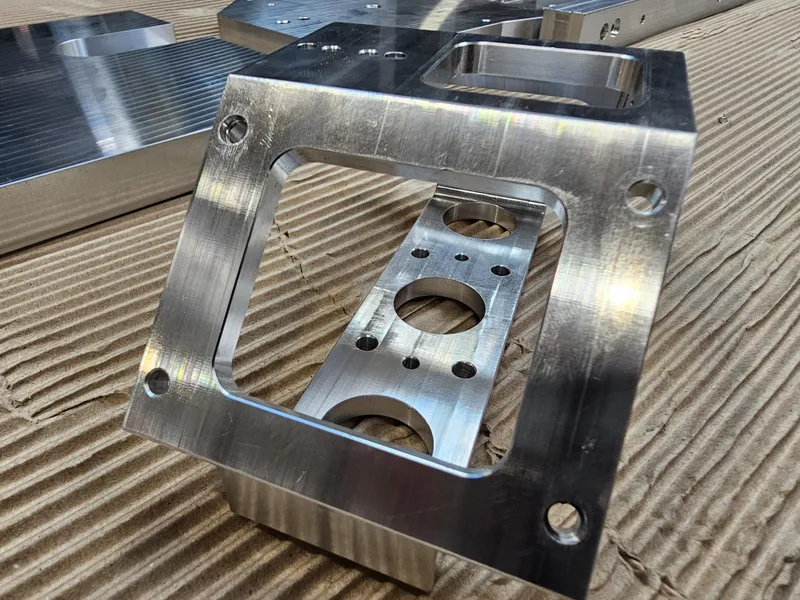 5 Axes Aluminum part