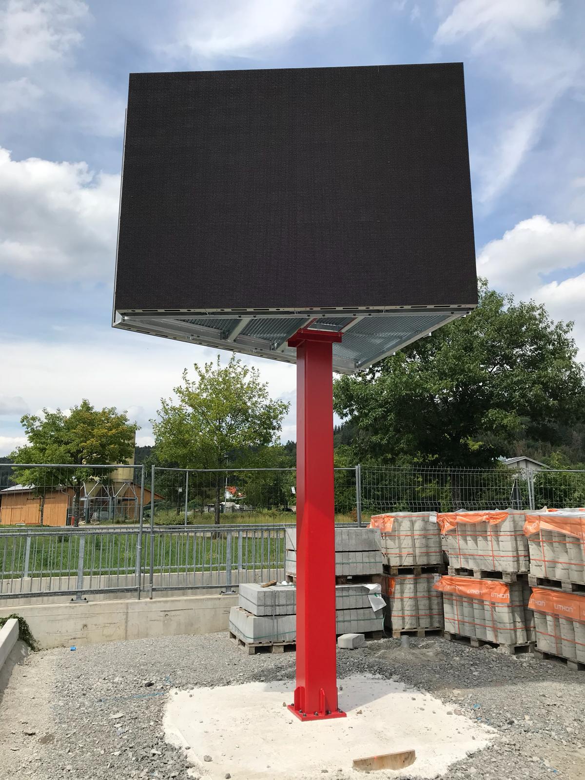 Stahlbau - Säule - verzinkt - lackiert