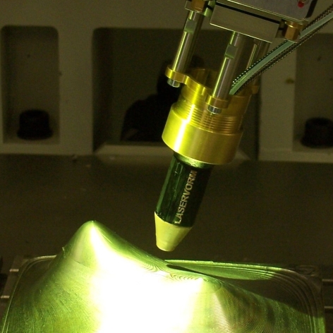 Laserauftragschweißen mit Pulverdüse