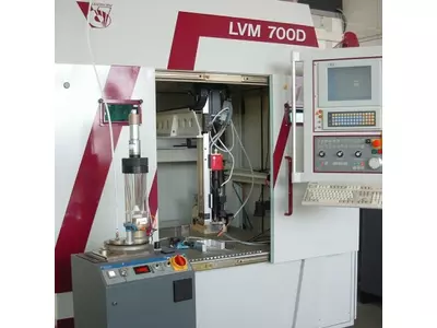 mit 124W Nd:YAG Trumpf Laser