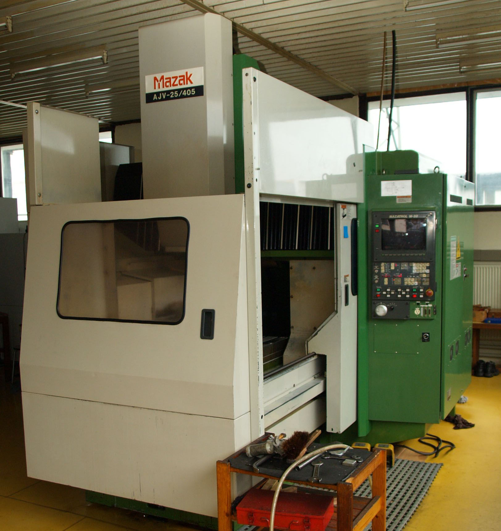 Mazak AJV 25/40