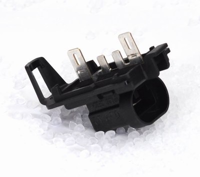 Technical parts with inserts for electrical equipement and automotive industry