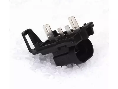 Technical parts with inserts for electrical equipement and automotive industry