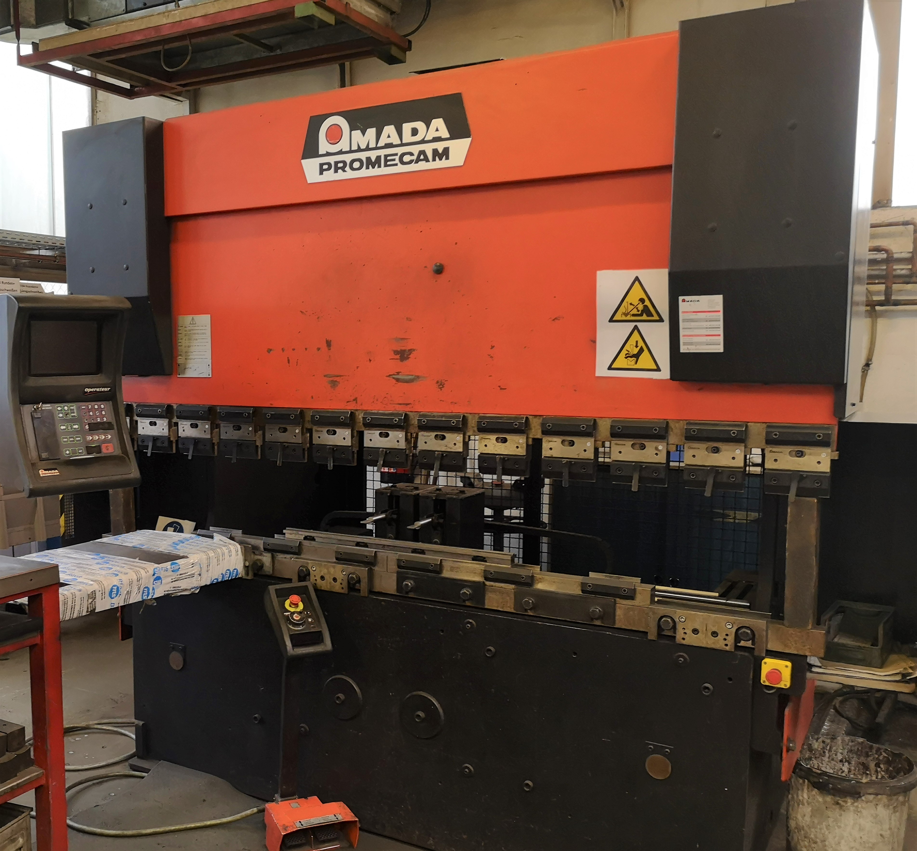 AMADA Promecam HFB0 – hydraulische Abkantpresse