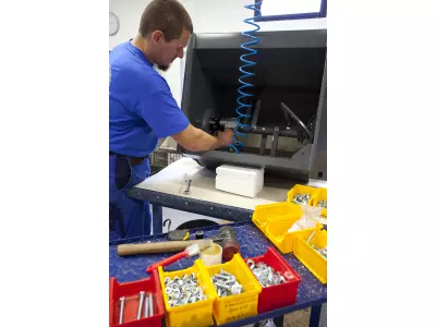 Bau und Landmaschinenteile