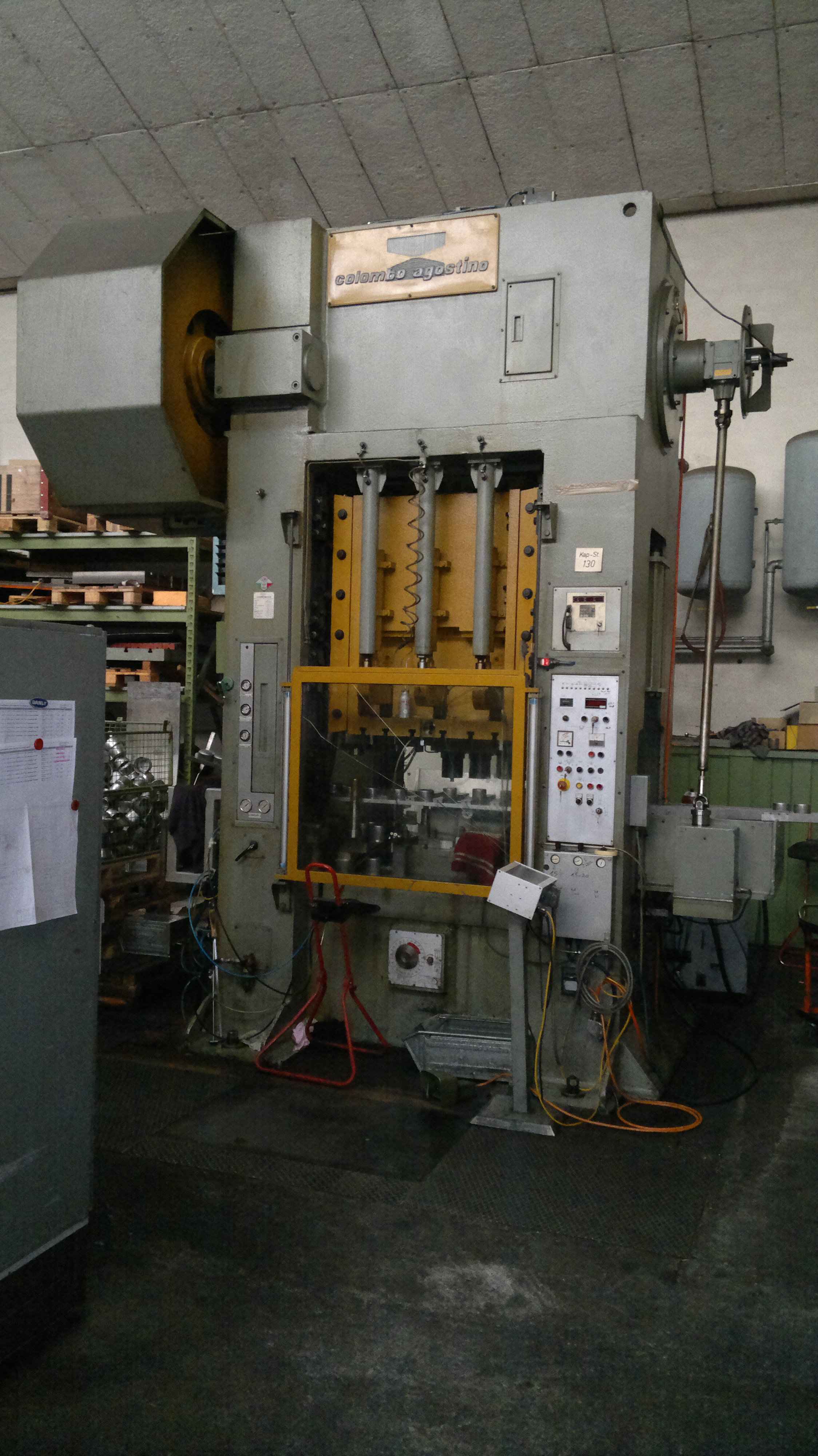 Doppelständer-Kurbelpresse 315 t Druck mit pneumatischem Kissen 35 t