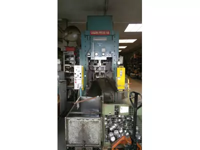 3-fach wirkend hydraulisch Tiefziehpresse 150 t mit Hydroform-Tiefzieheinrichtung