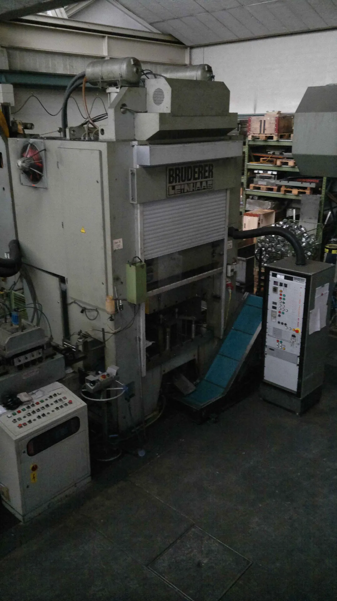 Differenzwegpressen 250 t, Bandabmessung max. 300x3mm, 150x6 mm