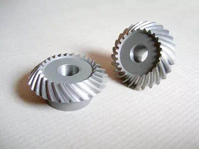 Spiral bevel gears