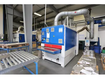 2 Entgratmaschinen (rostende/nicht rostende Materialien)