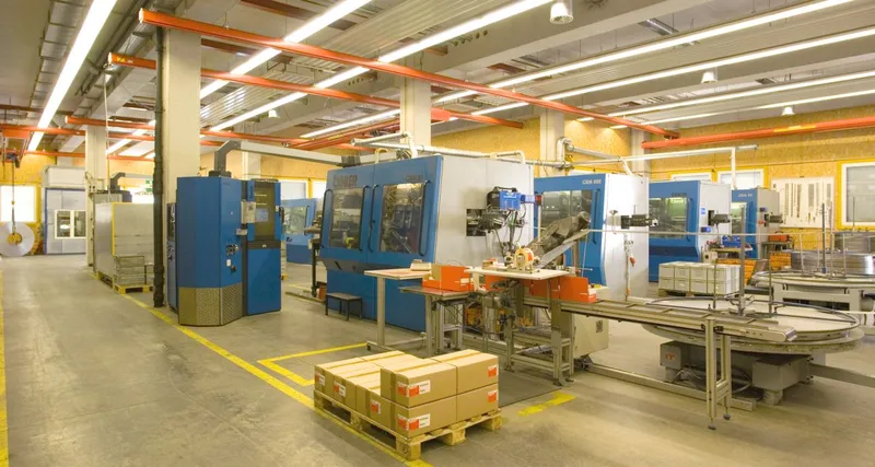 Stanz- und Biegeautomaten