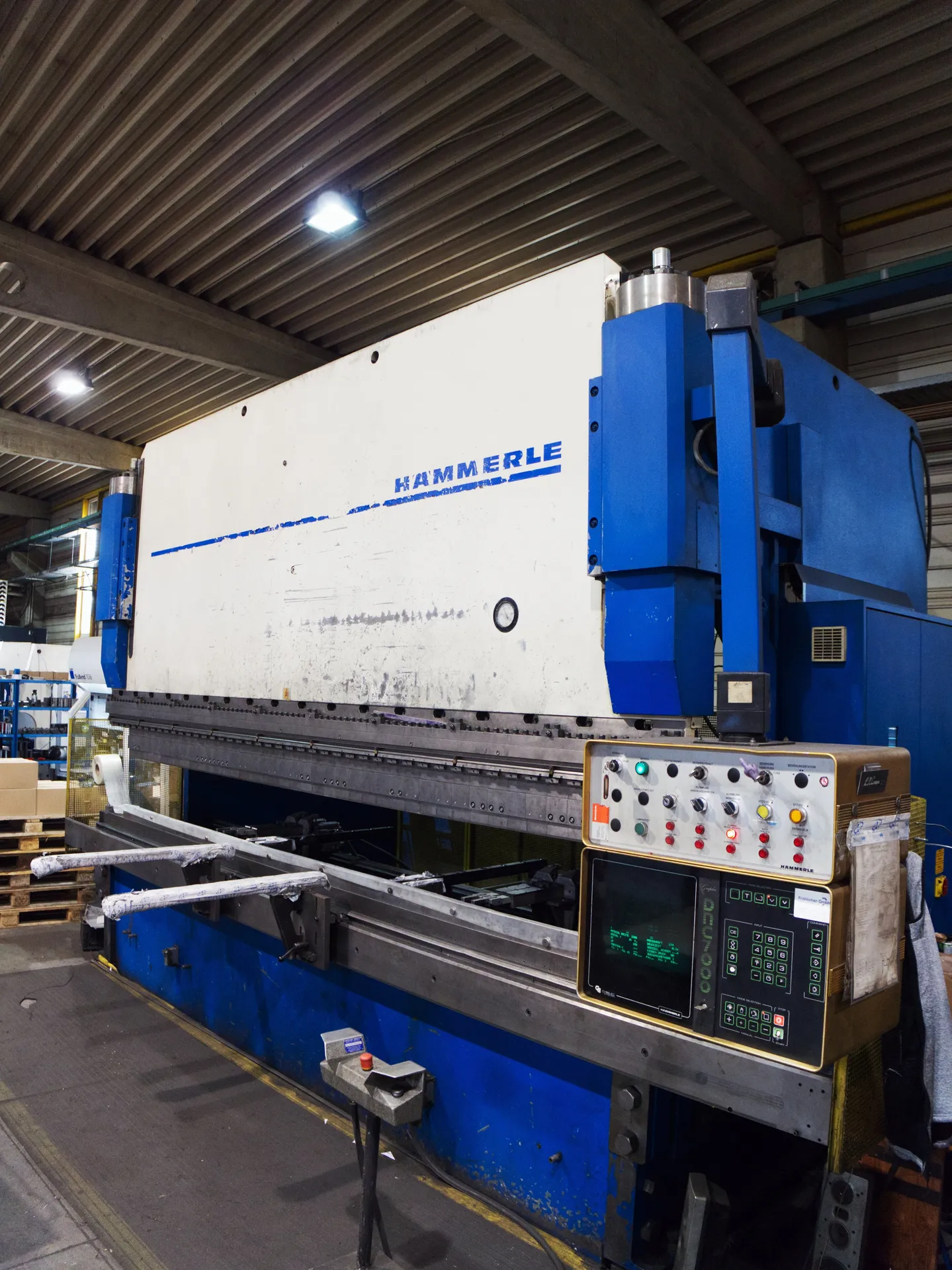 AP200-4600