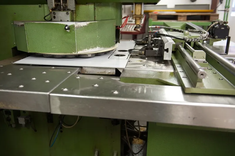 CNC stanzen