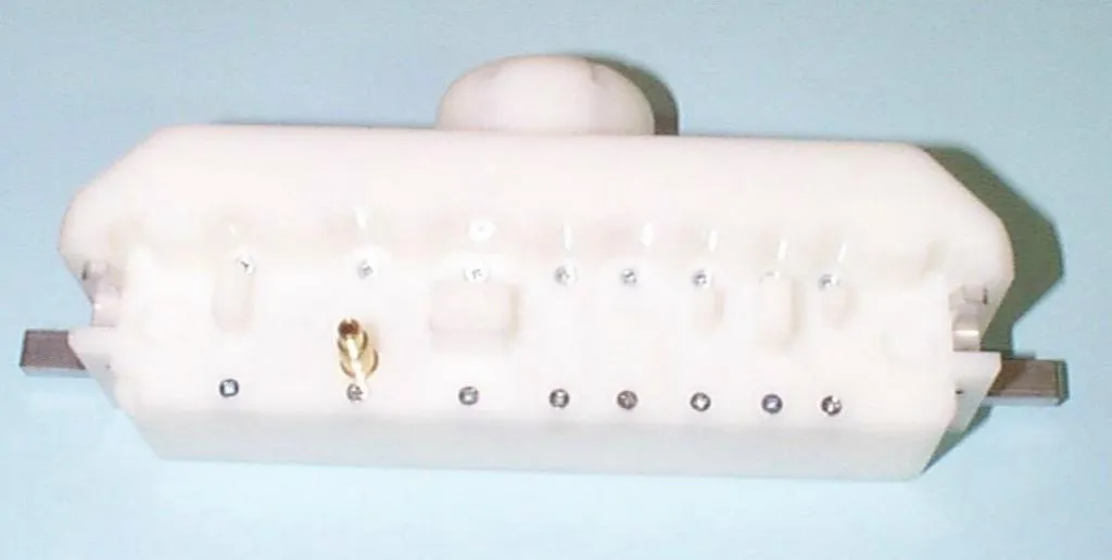 Prüfstecker für einen PKW-Sitz aus POM