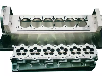 Zylinderkopf Formel 1