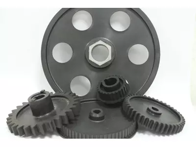 Zahnräder und Antriebselemente 