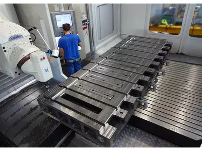 Stanzbett Gussplatte