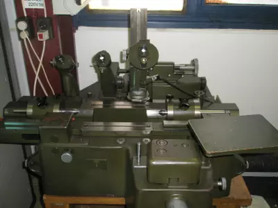 Measuring Microscope