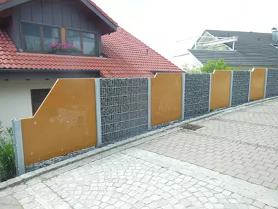 Bleche für Zäune mit Sternzeichen