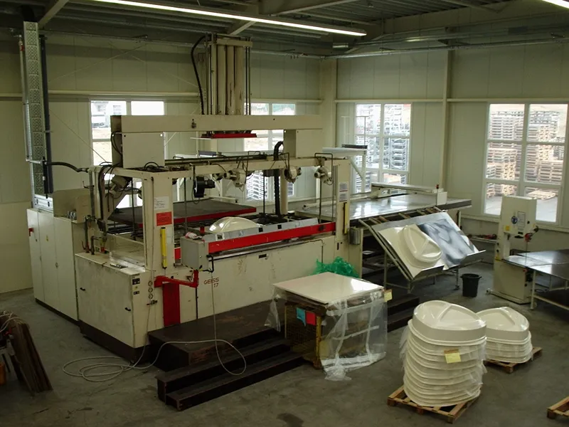 Tiefziehmaschine