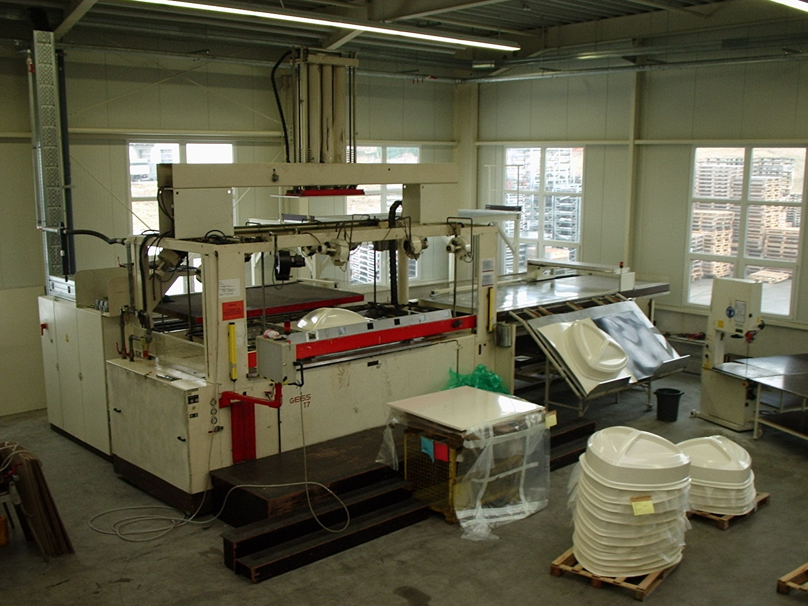 Tiefziehmaschine