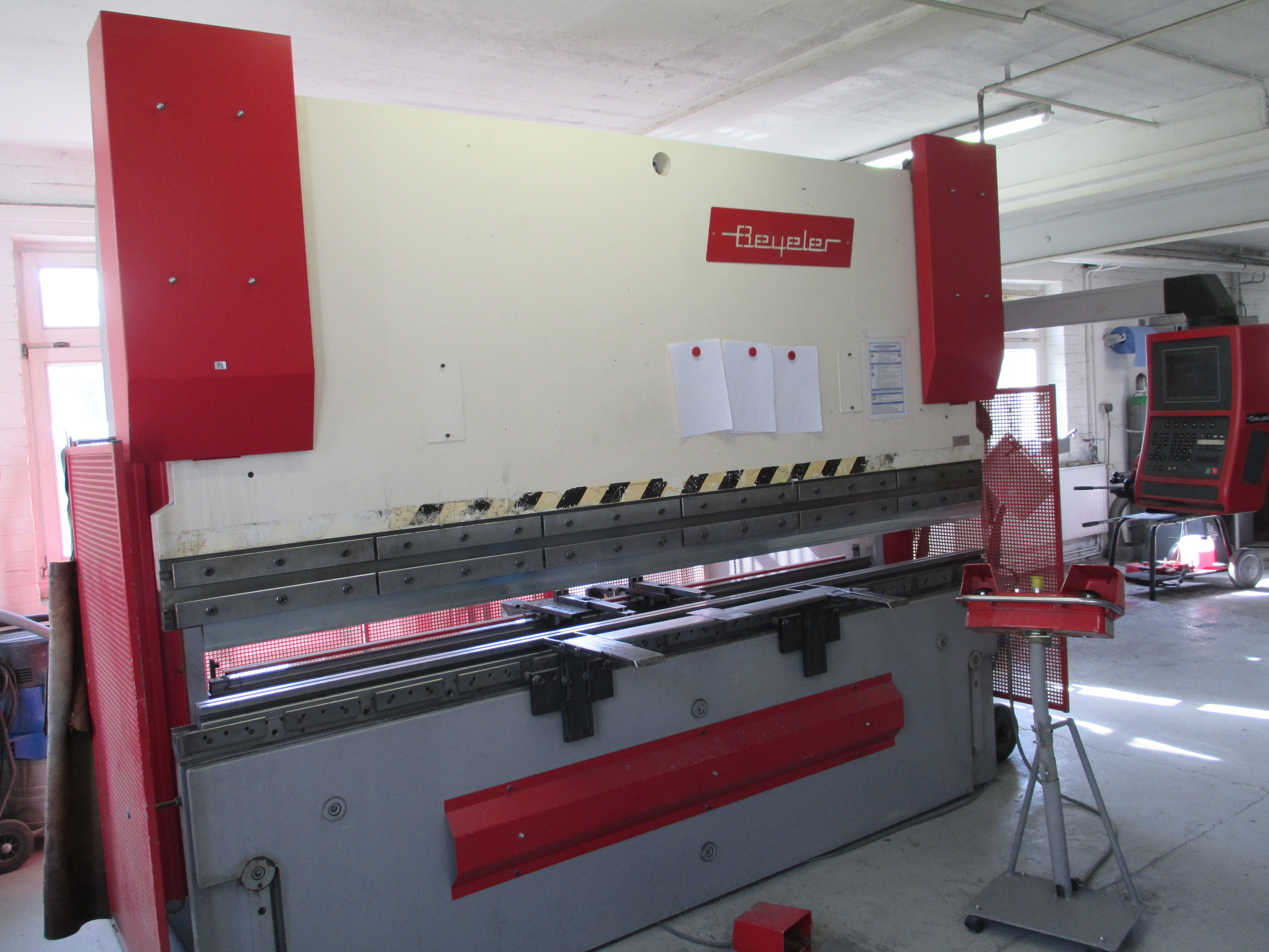 Abkantpresse