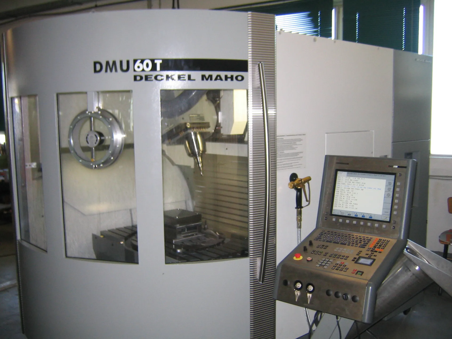 DMU 60 T