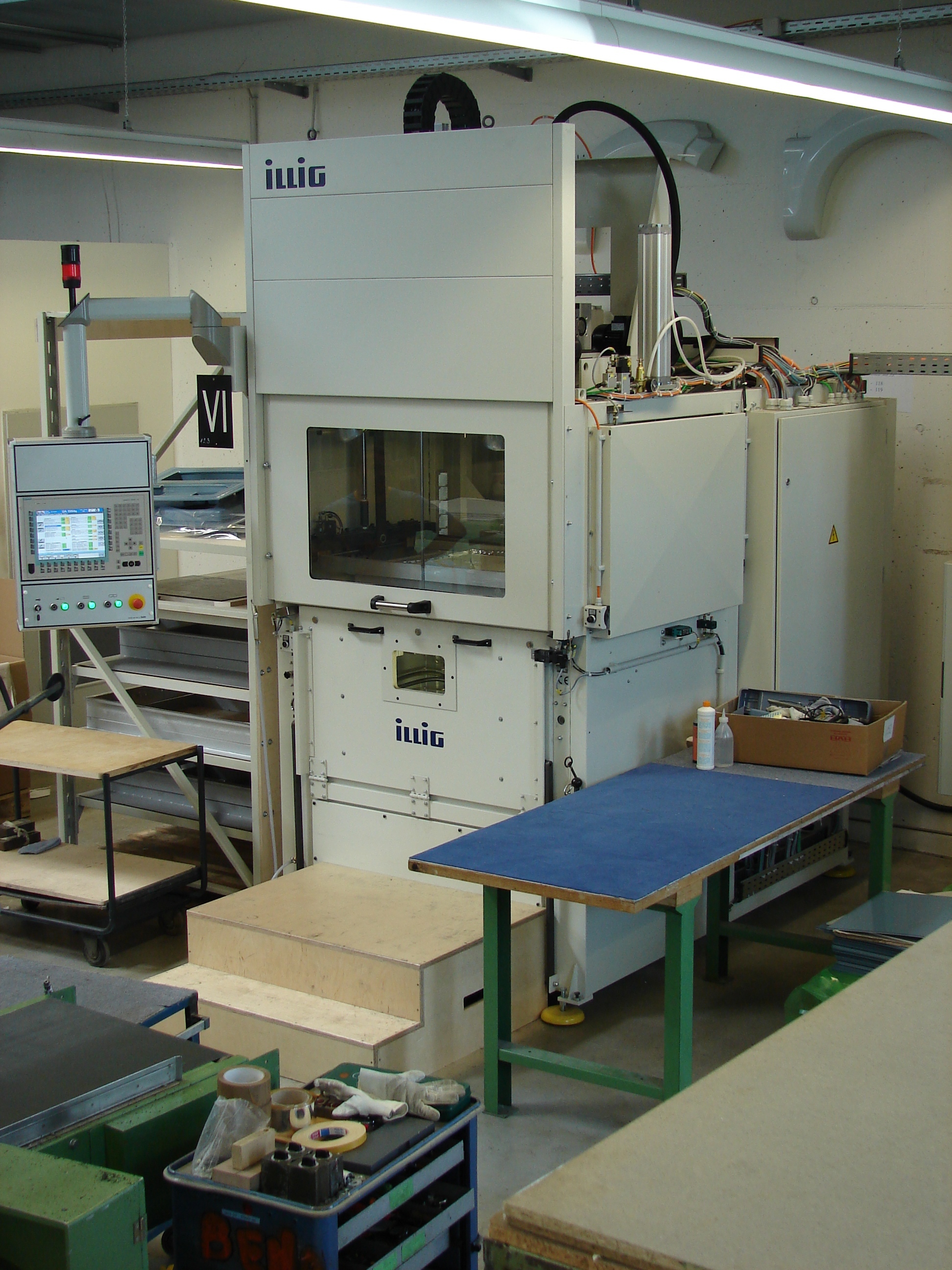 Tiefziehmaschine