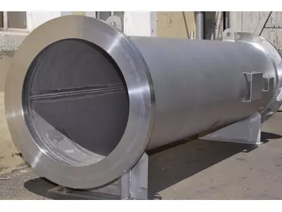 dickwandiges Sonderrohr aus Tafel gerundet und bearbeitet