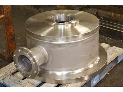 Edelstahlbehälter - dreh- und bohrwerksbearbeitet