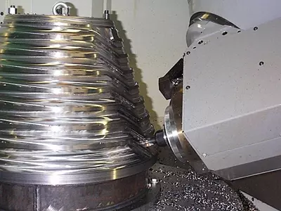 Bearbeitungszenter 5-Achsen CNC