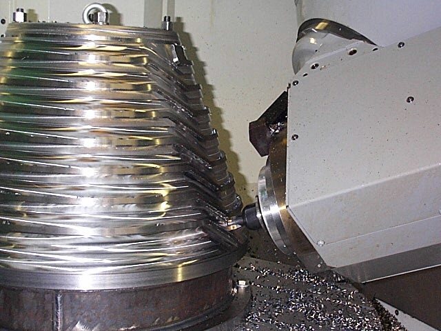 Bearbeitungszenter 5-Achsen CNC