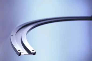 Branchen Lösungen Möbelindustrie/ Konstruktionsprofile