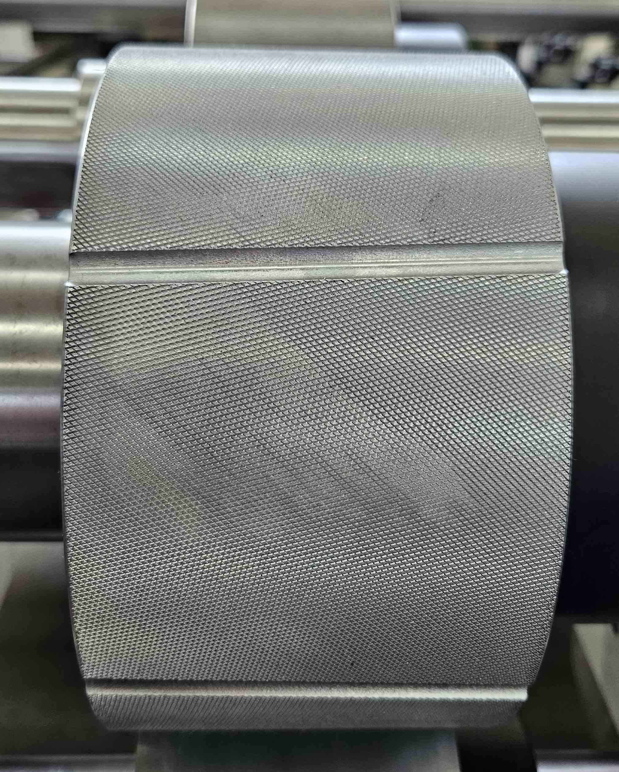 Gerändelte Nutenwalze (verchromt)
